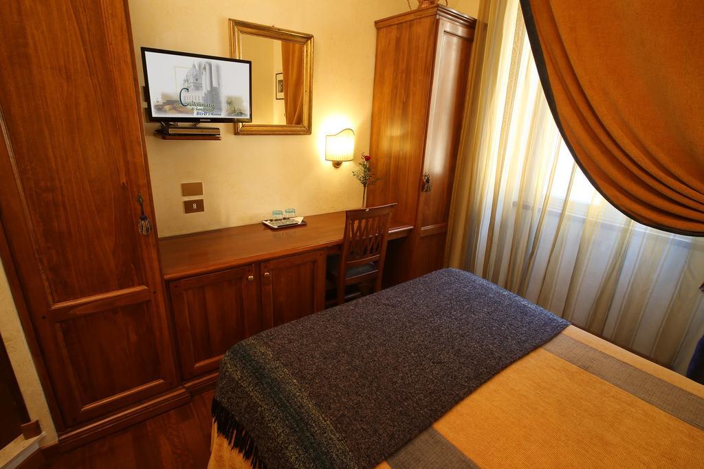 Al Colonnato Di San Pietro Bed & Breakfast Roma Exterior foto