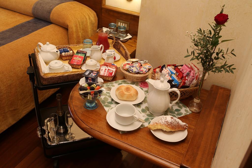 Al Colonnato Di San Pietro Bed & Breakfast Roma Exterior foto