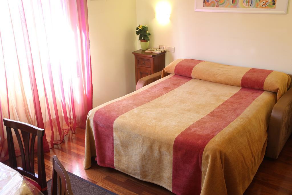 Al Colonnato Di San Pietro Bed & Breakfast Roma Exterior foto