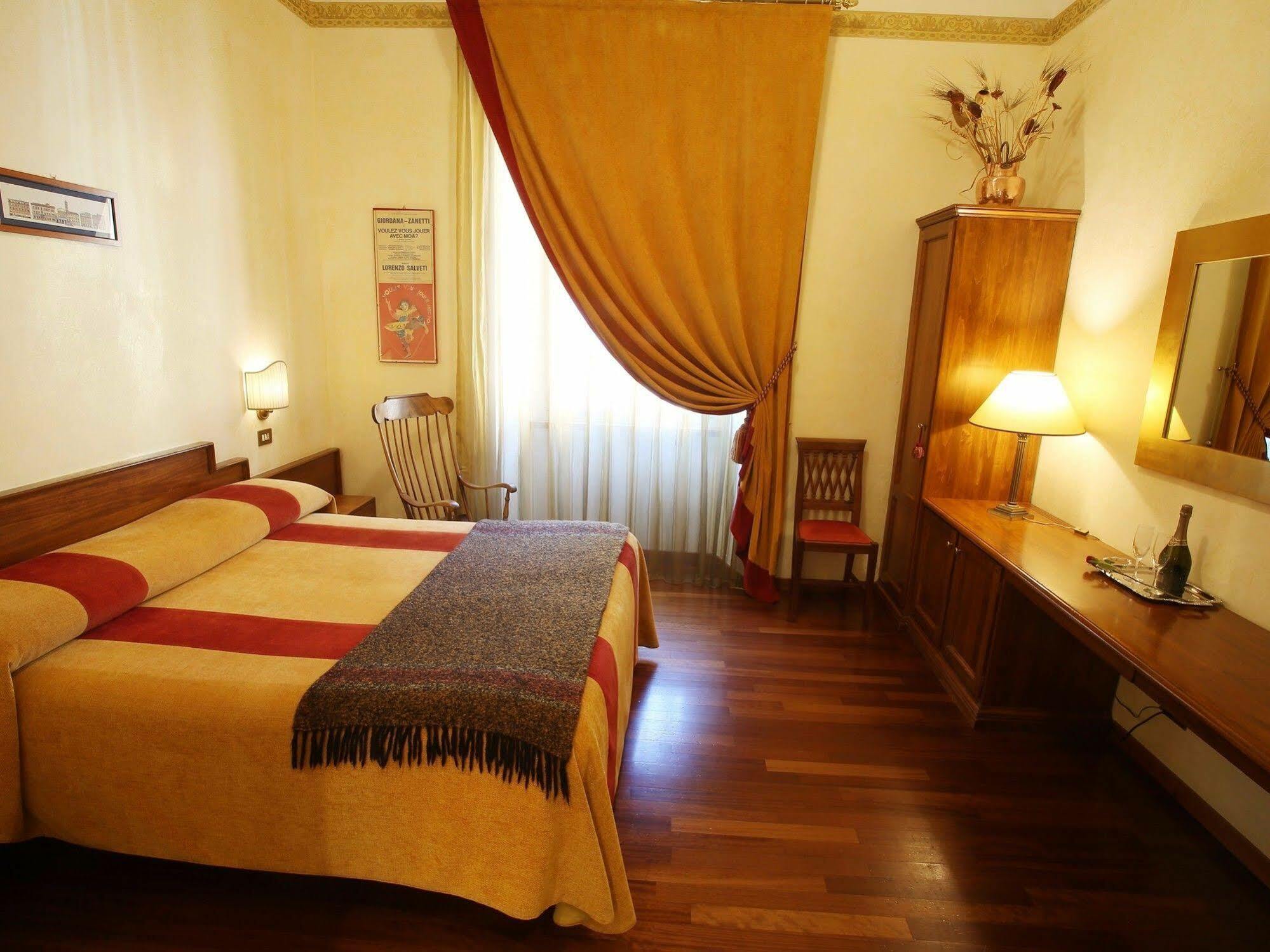 Al Colonnato Di San Pietro Bed & Breakfast Roma Exterior foto