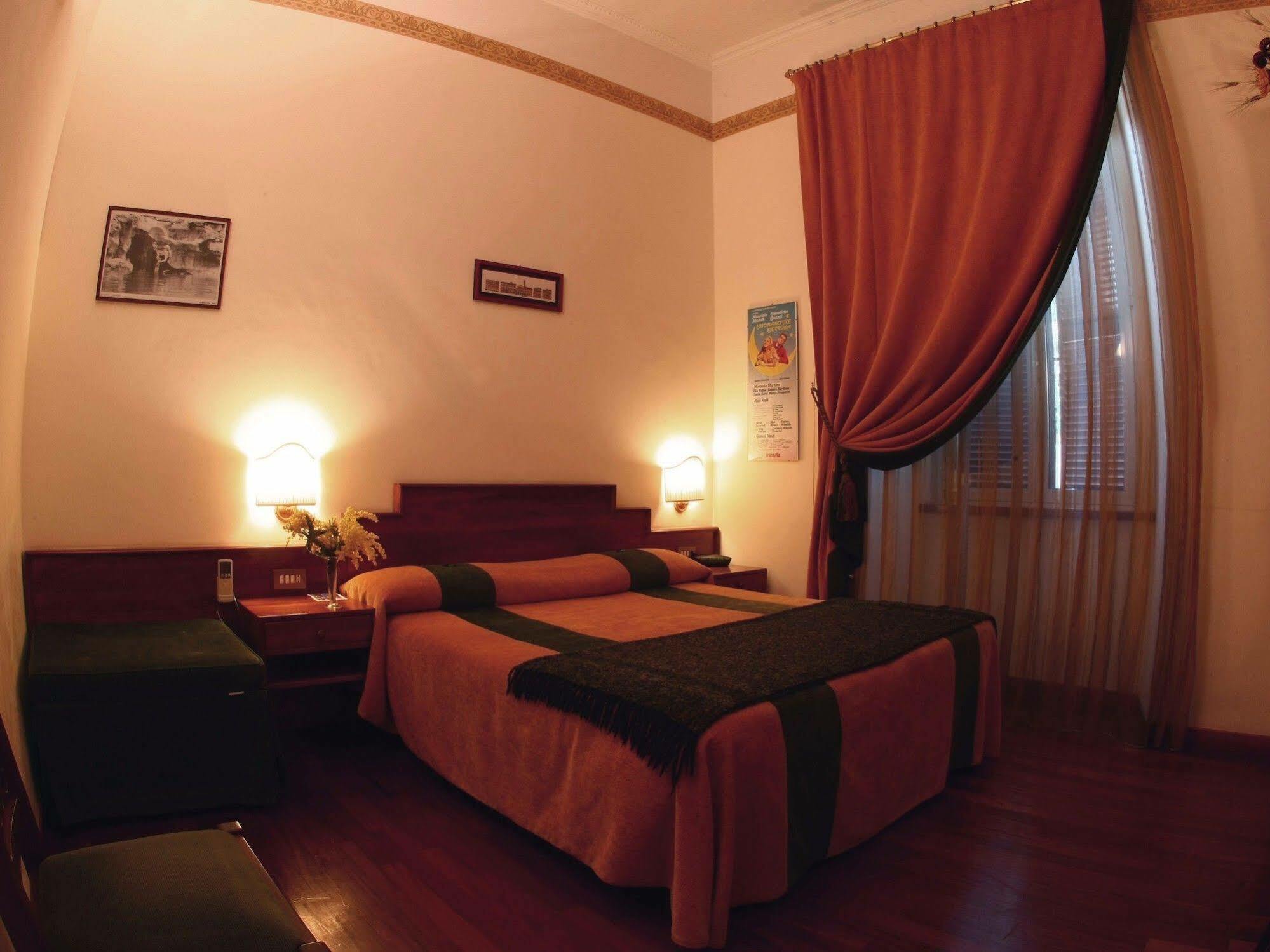 Al Colonnato Di San Pietro Bed & Breakfast Roma Exterior foto