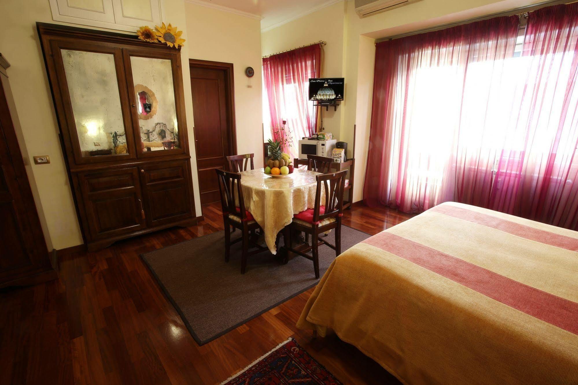 Al Colonnato Di San Pietro Bed & Breakfast Roma Exterior foto